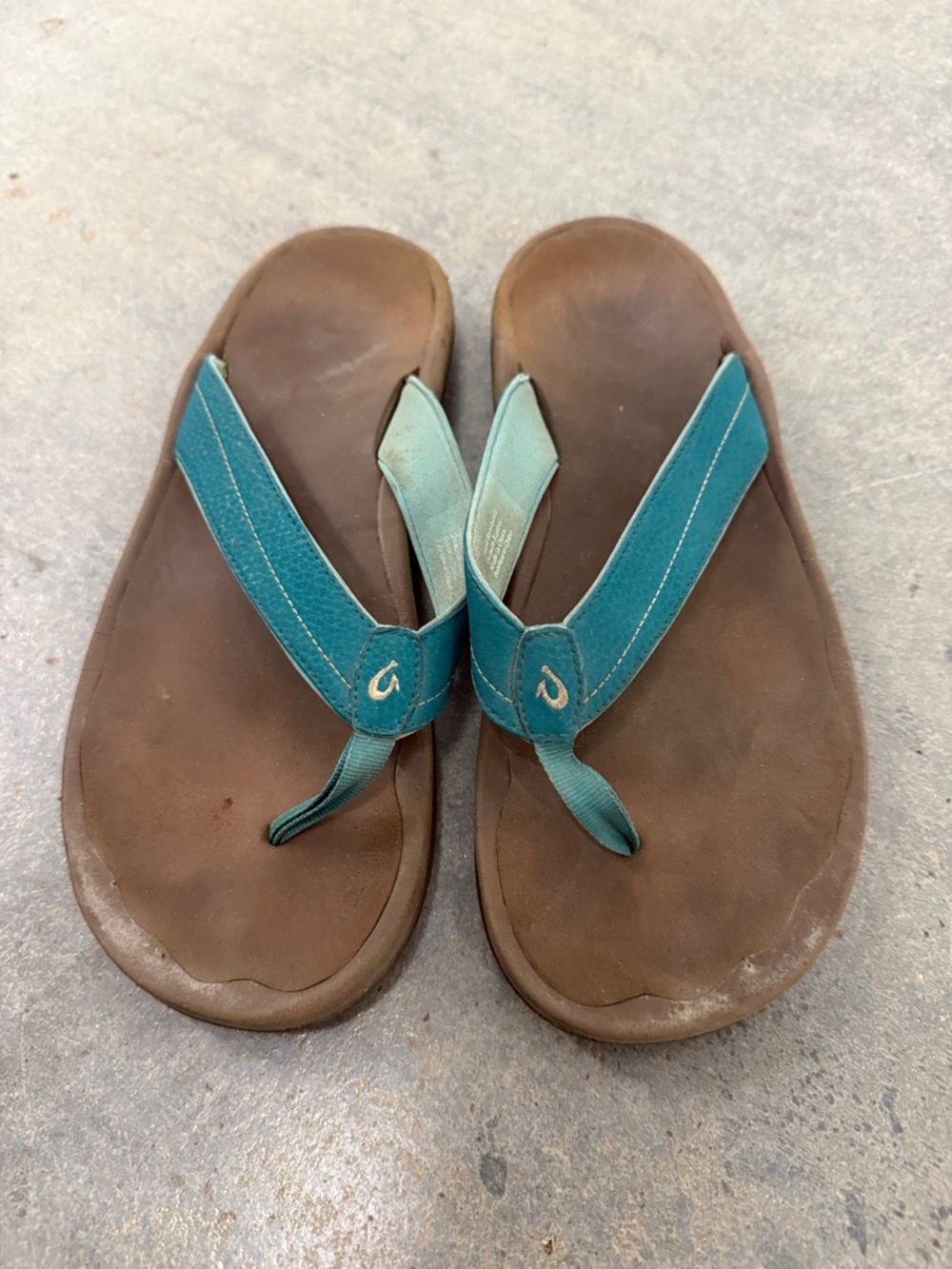 OluKai Teal Strap Brown Footbed Thong Sandals